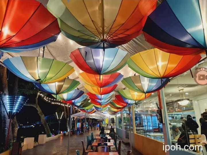 K. Riverfront Apartment Ipoh Bagian luar foto